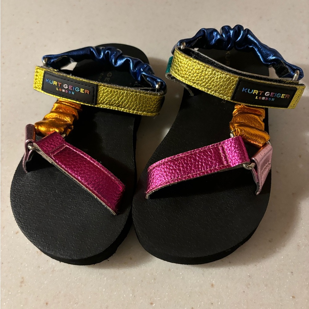 Brand New Kurt Geiger girls sandal!